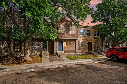 Exterior - 2537 E Nichols Cir, Centennial, CO 80122 photo 1 of 8