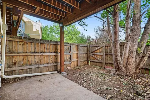 Exterior - 2537 E Nichols Cir, Centennial, CO 80122 photo 3 of 8