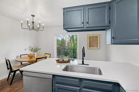 Kitchen - 2537 E Nichols Cir, Centennial, CO 80122 photo 3 of 5