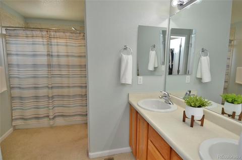 21930 E Irish Dr, Aurora, CO 80016 photo 32