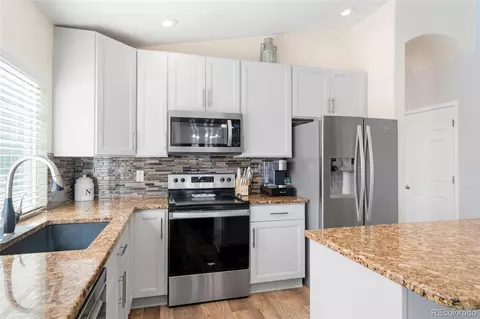 20592 E Duke Dr, Aurora, CO 80013 photo 9