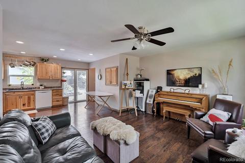15562 E Pacific Pl, Aurora, CO 80013 photo 6