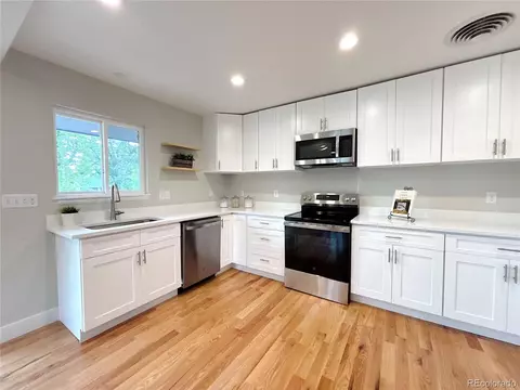 Kitchen - 12273 E Bates Cir, Aurora, CO 80014 photo 3 of 4