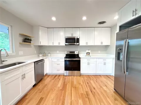 Kitchen - 12273 E Bates Cir, Aurora, CO 80014 photo 4 of 4