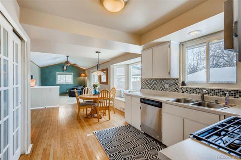 4649 Euclid Cir, Centennial, CO 80121 photo 10