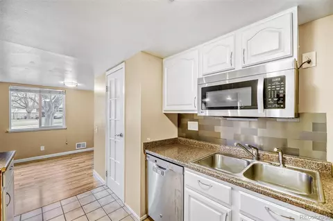 Kitchen - 9195 E Lehigh Ave #167, Denver, CO 80237 photo 2 of 2