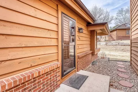 200 S Dearborn Cir, Aurora, CO 80012