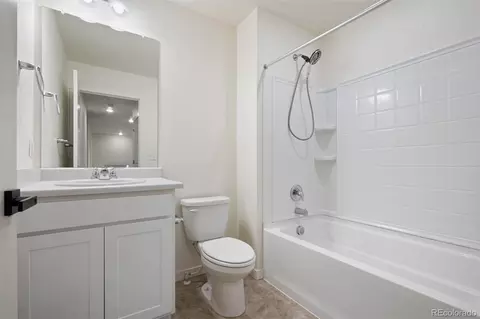 Bath - 2333 Mountain Sky Dr, Fort Lupton, CO 80621 photo 2 of 2