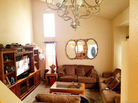 4977 Eugene Ct, Denver, CO 80239 photo 4