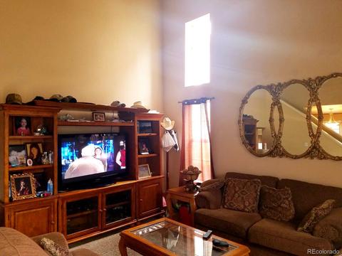 4977 Eugene Ct, Denver, CO 80239 photo 3
