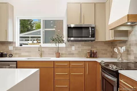 Kitchen - 8191 Everett Way, Arvada, CO 80005 photo 3 of 6