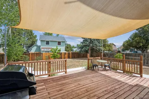 Exterior - 17495 E Chenango Dr, Aurora, CO 80015 photo 5 of 6