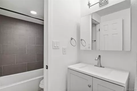 16432 E 13th Pl, Aurora, CO 80011 photo 27