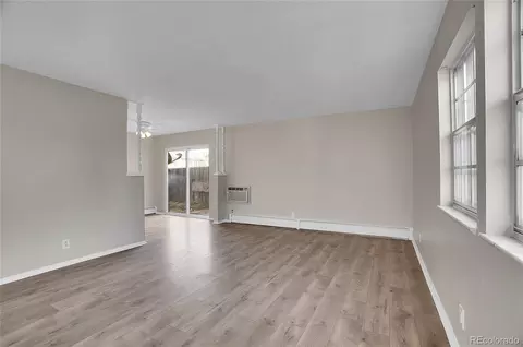 16432 E 13th Pl, Aurora, CO 80011 photo 4