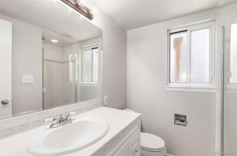 19060 E Mansfield Dr, Aurora, CO 80013 photo 14