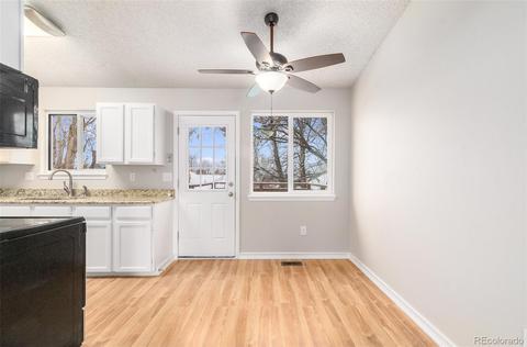 19060 E Mansfield Dr, Aurora, CO 80013 photo 8