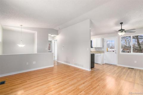 19060 E Mansfield Dr, Aurora, CO 80013 photo 9