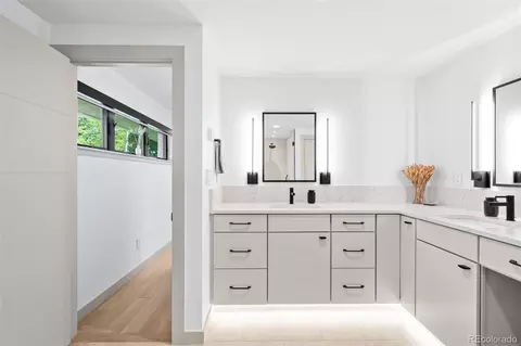 Bath - 30 Hillside Dr, Wheat Ridge, CO 80215 photo 5 of 7