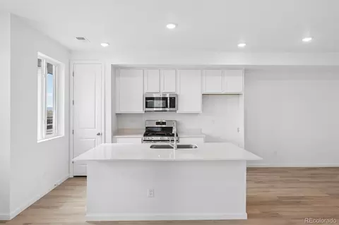 Kitchen - 24121 E 30th Pl, Aurora, CO 80019 photo 1 of 1