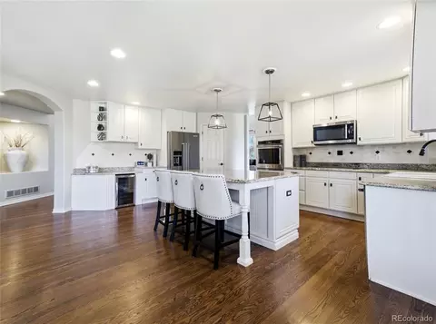 Kitchen - 9275 E Aspen Hill Pl, Lone Tree, CO 80124 photo 4 of 4