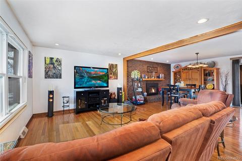 8215 Jay Ct, Arvada, CO 80003 photo 3