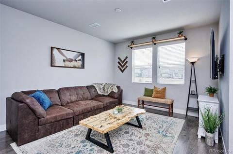 16147 Elk Pl, Denver, CO 80239 photo 9