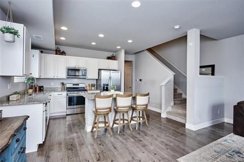 16147 Elk Pl, Denver, CO 80239 photo 3