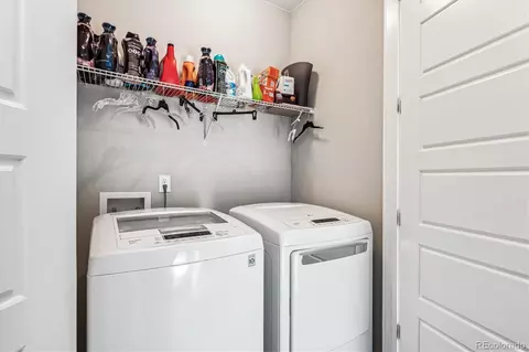 15742 E Broncos Pl, Centennial, CO 80112 photo 27