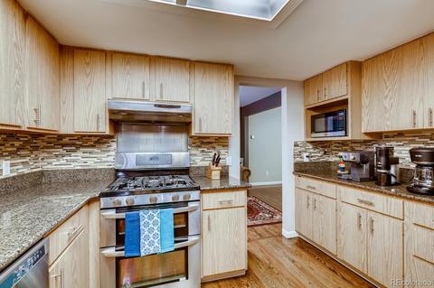 3935 S Willow Way, Denver, CO 80237 photo 8