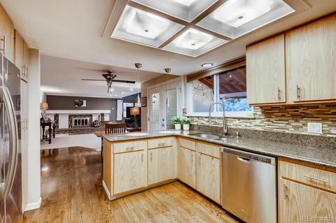 3935 S Willow Way, Denver, CO 80237 photo 7
