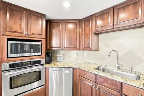 Kitchen - 8100 E Union Ave #1707, Denver, CO 80237 photo 4 of 6