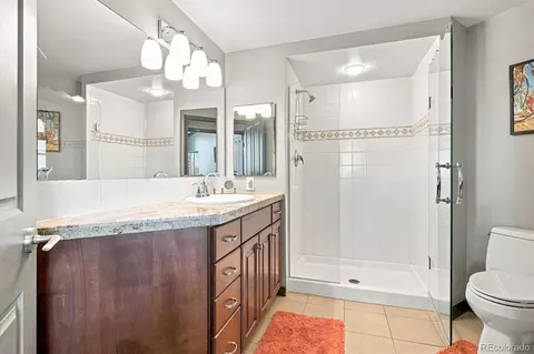 Bath - 8100 E Union Ave #1707, Denver, CO 80237 photo 2 of 3