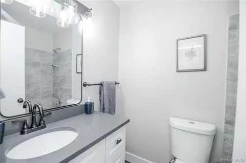 Bath - 8765 Carr Loop, Arvada, CO 80005 photo 6 of 11
