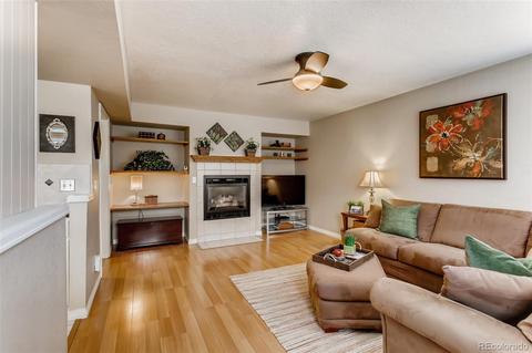 6637 Moss Ct, Arvada, CO 80007 photo 4
