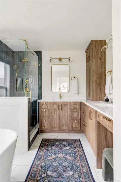 Bath - 8494 E 28th Ave, Denver, CO 80238 photo 2 of 8