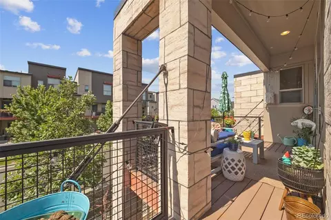 Exterior - 9045 E 49th Pl, Denver, CO 80238 photo 5 of 6