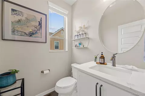 Bath - 9045 E 49th Pl, Denver, CO 80238 photo 1 of 4