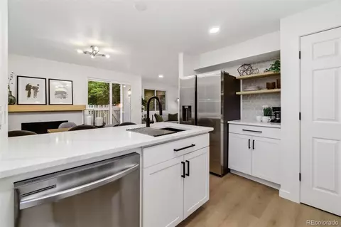 2918 S Parker Ct, Aurora, CO 80014