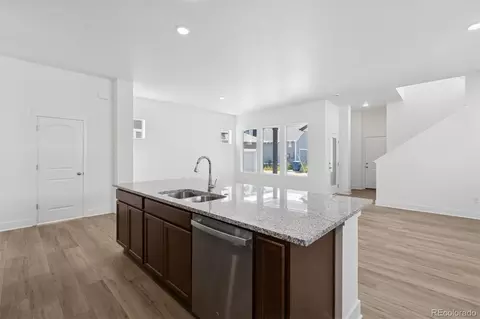 Kitchen - 21234 E 62nd Ave, Aurora, CO 80019 photo 2 of 2