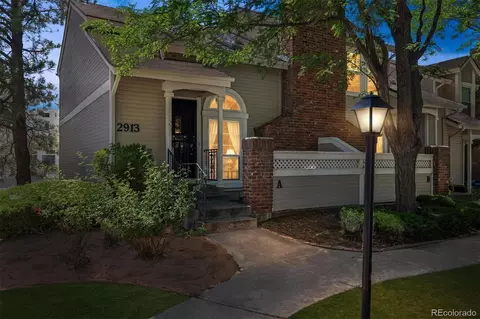 2913 W Long Cir #A, Littleton, CO 80120
