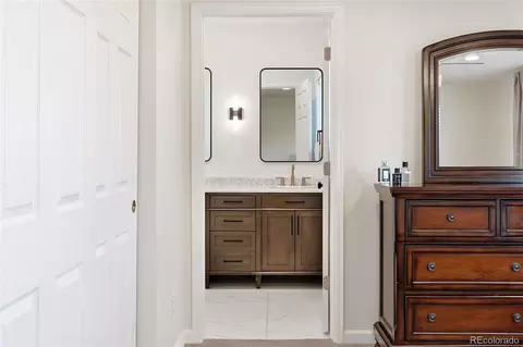 Bath - 22079 E Belleview Pl, Aurora, CO 80015 photo 6 of 8