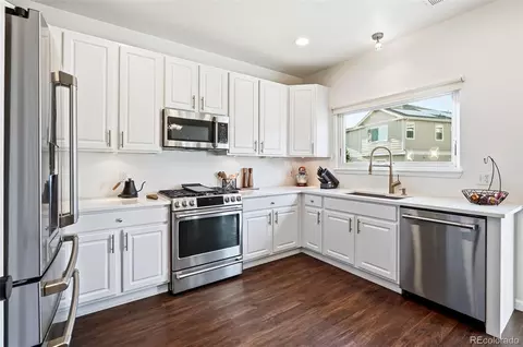 Kitchen - 22079 E Belleview Pl, Aurora, CO 80015 photo 2 of 5