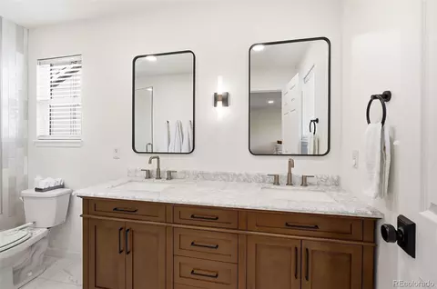 Bath - 22079 E Belleview Pl, Aurora, CO 80015 photo 5 of 8