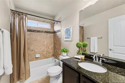 Bath - 6659 12th St, Frederick, CO 80530 photo 3 of 4