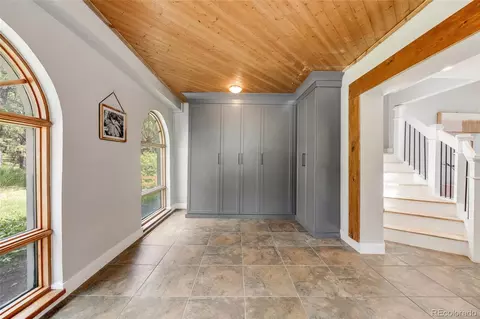8783 S Ault Ln, Morrison, CO 80465 photo 6