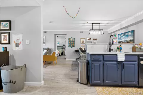 12233 W Cross Dr #204, Littleton, CO 80127