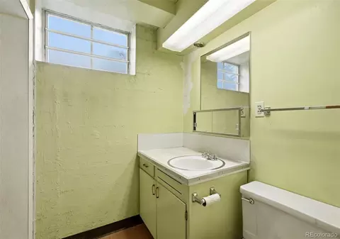 Bath - 5760 E Floyd Ave, Denver, CO 80222 photo 2 of 2