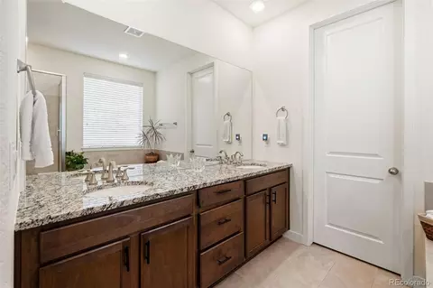 Bath - 27806 E Alder Dr, Aurora, CO 80016 photo 2 of 6