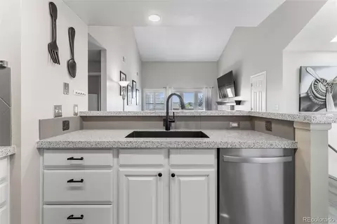 9364 Bauer Ct, Lone Tree, CO 80124 photo 7