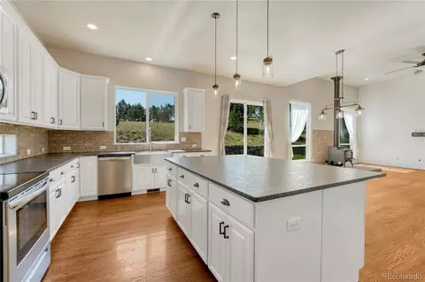 19053 Malmsbury Ct, Monument, CO 80132 photo 6